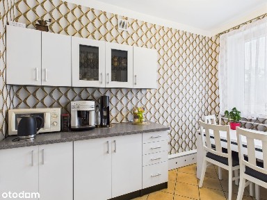 Przestronne 4-pokojowe mieszkanie z balkonem