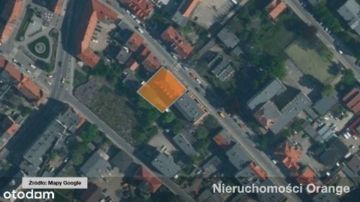 Budynek biurowy w zabytkowej części miasta
