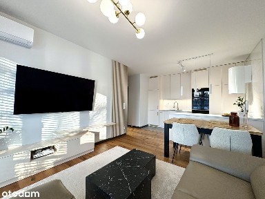 Francuska Park, 4 pokoje do wejścia, z garażem oraz z klimatyzacją