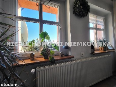 Klimatyczne, słoneczne w dobrej lokalizacji