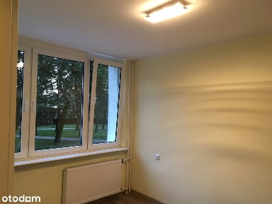 Dwupokojowe mieszkanie na parterze na sprzedaż