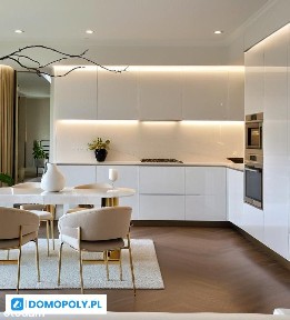 100 m2 wnętrza/100 m2 tarasu. Recepcja. Premium.