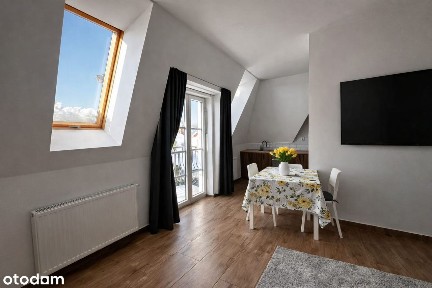 Przestronne 3 - pokojowe mieszkanie w cichej części Wesołej