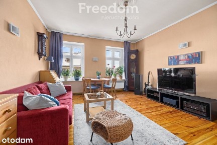 Klimatyczne mieszkanie w kamienicy