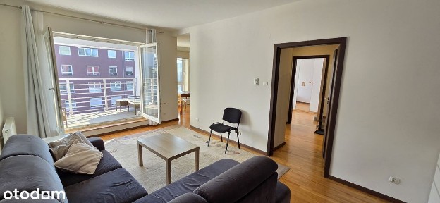 2 pokojowe mieszkanie z widokiem na plac zabaw