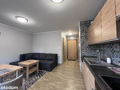 PRZYTULNA KAWALERKA 36 M² Z OSOBNĄ KUCHNIĄ I DUŻYM BALKONEM