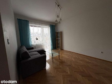 Kawalerka z balkonem w super lokalizacji, przy metrze Młynów