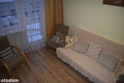 Rezerwacja. Ciche i widne 3-pokojowe mieszkanie na 1 piętrze w Centrum