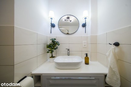 Klasyczne wnętrze, 3 pokoje, I piętro, balkon, niski czynsz