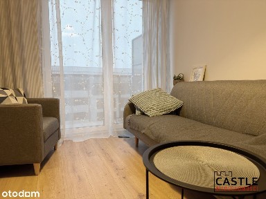 Idealne dla pary lub singla - 2 pokoje z poddaszem (17m2) i balkonem