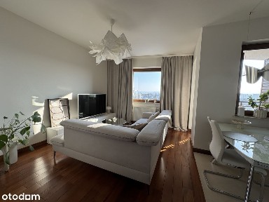 Bezpośrednio | Wysoki Standard | Gotowe do wejścia | Garaż