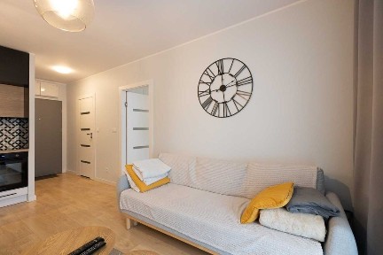 Nyska - 2 pokojowe mieszkanie, balkon, winda, siłownia, jak nowe!