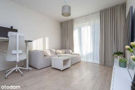 jasne dwa pokoje/duży balkon/garaż/komórka lok.