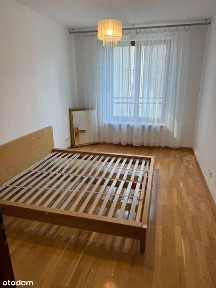 Apartament w nowoczesnym budynku niedaleko Galerii Mokotów