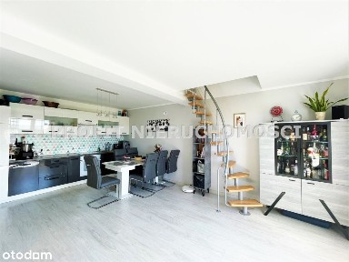 Atrakcyjny nowoczesny apartament dwupoziomowy