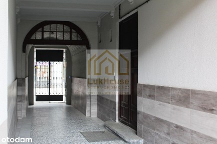 LOKAL UŻYTKOWY W ŚCISŁYM CENTRUM BYTOMIA - 42M2