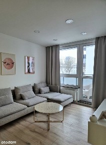 Nowoczesne 2-pokojowe mieszkanie z klimatyzacją, garderobą i garażem