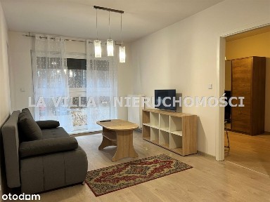 Atrakcyjne, nowy blok, wysoki parter z balkonem