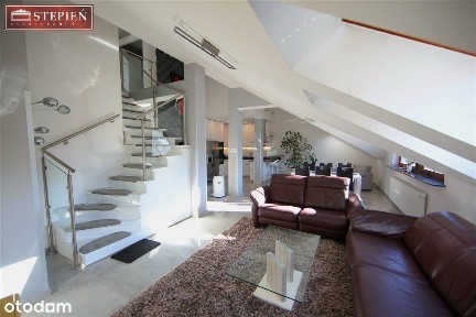 Nowoczesny dwupoziomowy apartament w centrum