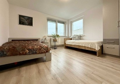 Mieszkanie 5 pokoi,121 m²+taras+działka2,6a+3piwnice,Chmielowice-Opole