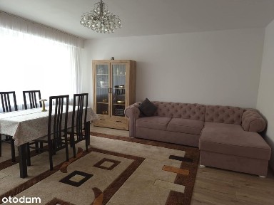 Duże przestronne mieszkanie na parterze !