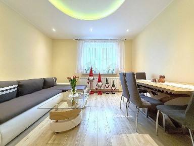 Przestronne 3 pokojowe mieszkanie na 1 piętrze