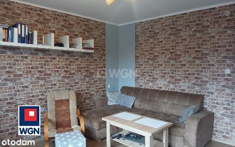 Komfortowe 2 pokoje na I piętrze-niski czynsz.