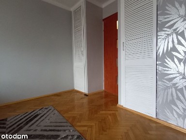 Mieszkanie trzypokojowe w centrum. Do wprowadzenia.