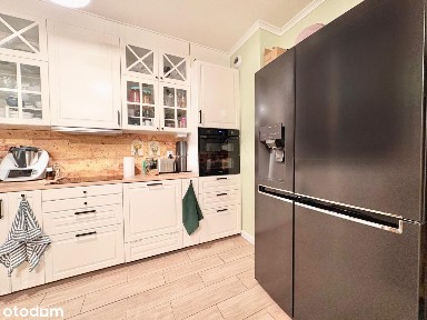 3-pokojowe mieszkanie z dwoma balkonami | Miejsce postojowe | Komórka