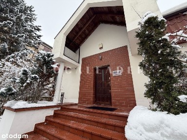 Budynek usługowo-handlowy na Bemowie