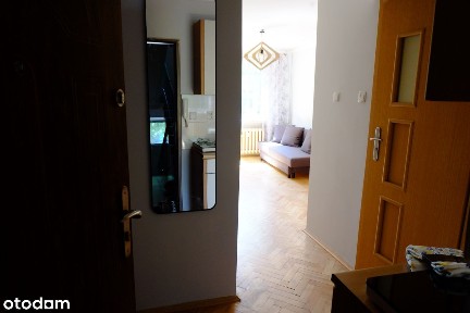 Kawalerka 21,7 m² | Centrum | Bez prowizji | Gotowe do zamieszkania