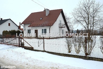 Dom Z Garażem Na Działce 0,30Ha, Blisko Miasta.