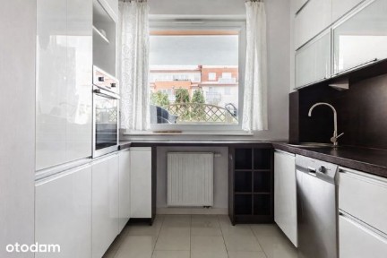 Mieszkanie z dwoma ogródkami i osobną garderobą