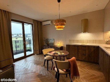 Atrakcyjna kawalerka z miejscem garażowym