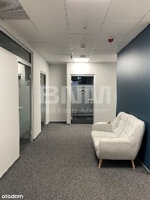3 gabinety i open space nieopodal Ronda ONZ