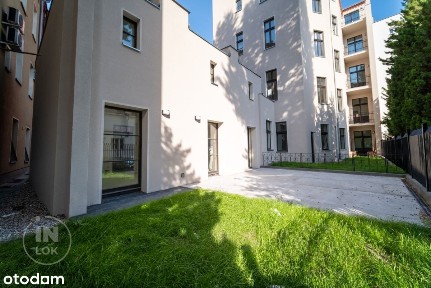 Rosette Residence | Wysokość 6m z tarasem