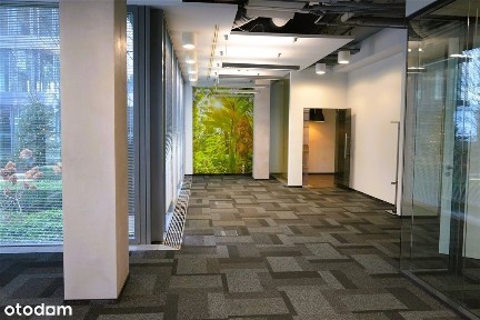 Al. Jerozolimskie, parter w nowoczesnym budynku biurowym.