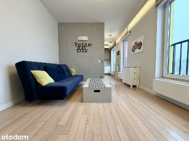 Metro 950 m| tramwaj| do wejścia| parking| komórka