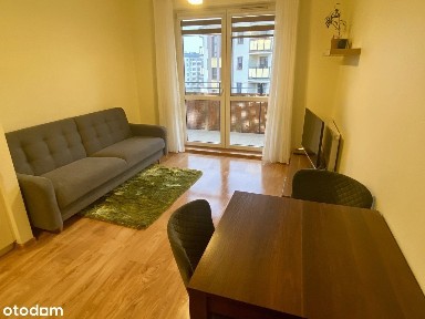 Przestronne 4-pokojowe mieszkanie z balkonem (wtępna rezerwacja)