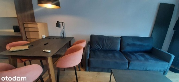 bez prowizji Mieszczańska idealne dla pary,klimatyzacja,garaż