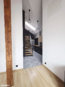 Nowoczesny loft z antresolą, Toruń Jagiellońska