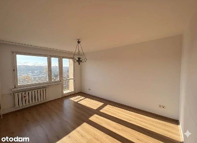 Ogrzewanie miejski /3 pokoje/duży balkon/niski blok/cena do negocjacji