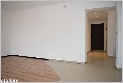 Pierwsze piętro w budynku wielorodzinnym.