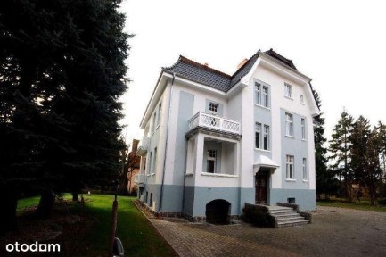 DOM NA SPRZEDAŻ LUB WYNAJEM - CIEPLICE ZDRÓJ !