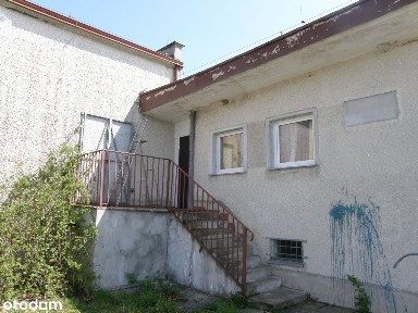 Barzowice- grunt wraz z budynkami