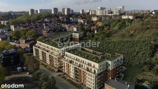 4 pokoje blisko centrum, balkon, Wc, hala garaż