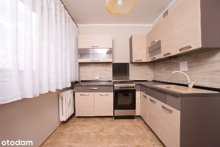 kawalerka, ciepła woda z sieci, podjazd dla wózków, balkon, Giszowiec