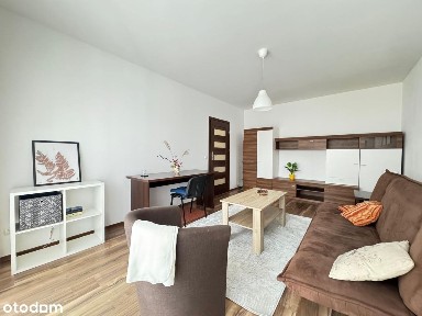 Grzegórzki | 2 nieprzechodnie pokoje | Osobna jasna kuchnia | Balkon