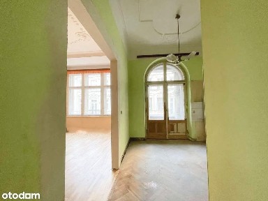 Mieszkanie w kamienicy do modernizacji za ODSTĘPNE