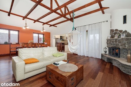 Dom z parterem gotowym na biznes